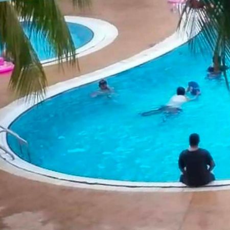 Aiman Homestay Port Dickson Exteriör bild