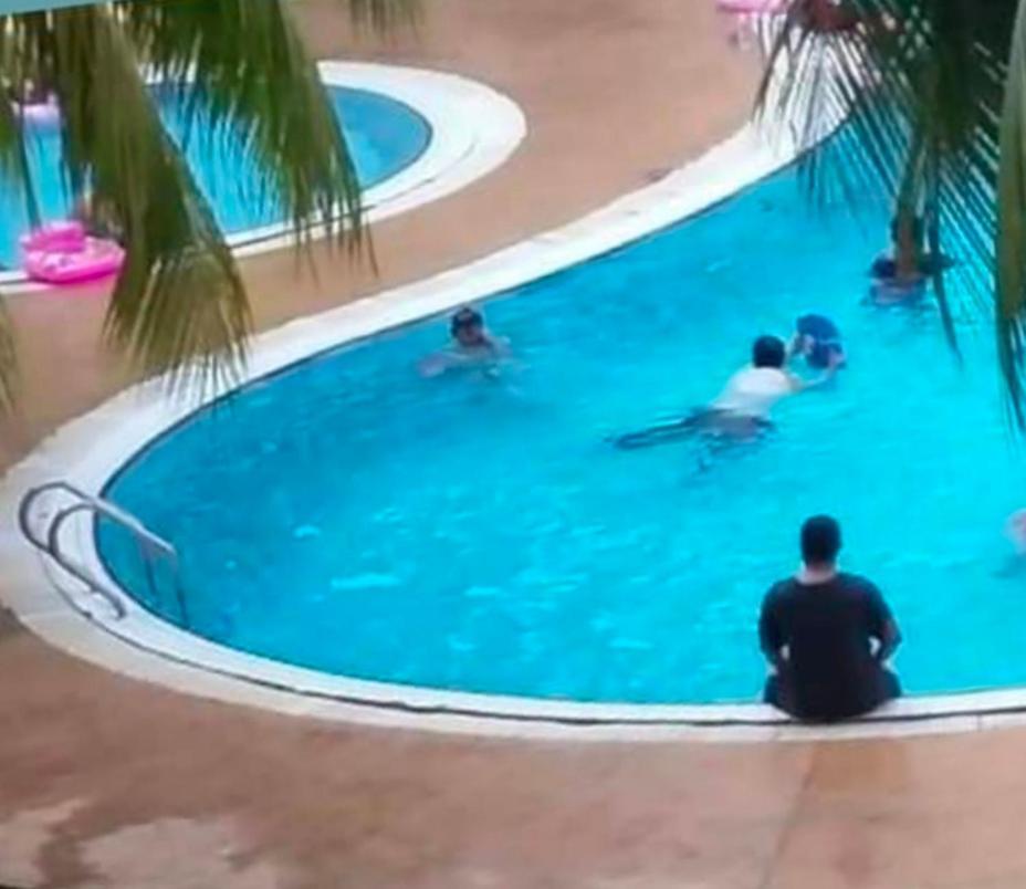 Aiman Homestay Port Dickson Exteriör bild