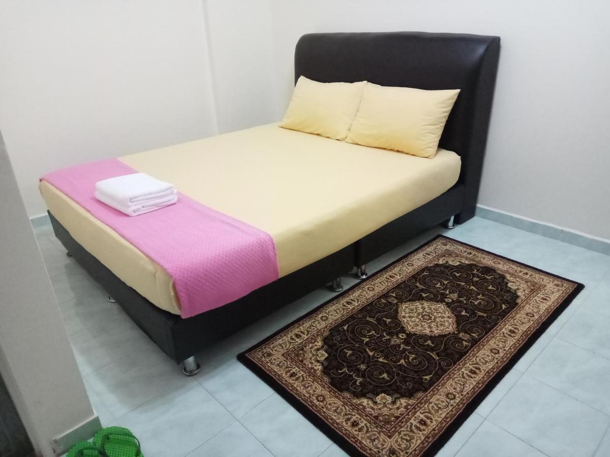 Aiman Homestay Port Dickson Exteriör bild