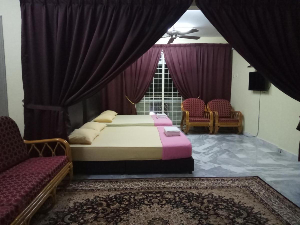 Aiman Homestay Port Dickson Exteriör bild