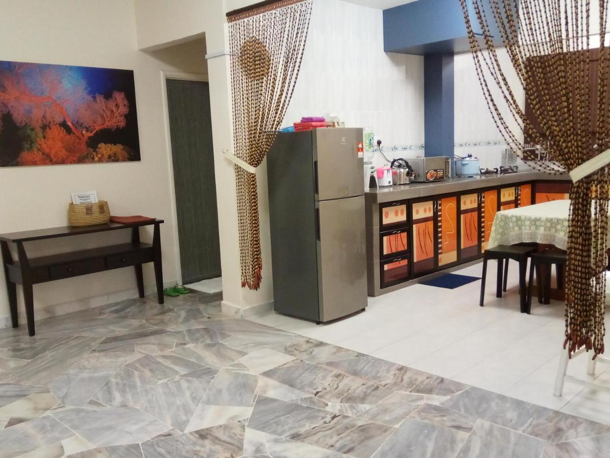 Aiman Homestay Port Dickson Exteriör bild